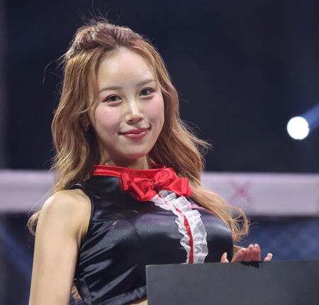 　４代目ブレイキングガールのＨＡＲＵＫＡ（撮影・中田匡峻）