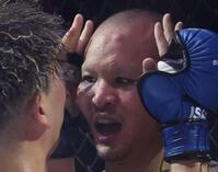 　２８３ａｋａ我武者羅（左）に勝利したダイスケ（撮影・中田匡峻）