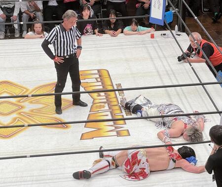 女子プロレス2冠戦で56分超死闘も壮絶ドロー 団体エース対決で両者KO決着 林下詩美「悔しい」彩羽匠「次は絶対勝つ」