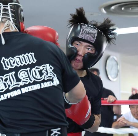 　練習を公開した高見亨介（撮影・金田祐二）