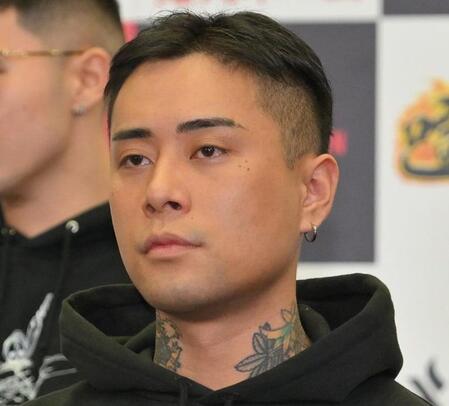 【写真】久々の姿を現した“会津伝説のケンカ屋”　「ばり痩せてる」１０キロ減の姿に反響