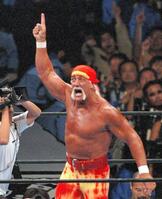 　新日本プロレスで蝶野正洋と対戦し、一番ポーズで雄叫びを上げるハルク・ホーガン