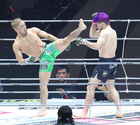 【写真】扇久保博正　ＲＩＺＩＮフライ級ＧＰ１回戦優勝候補トーレスを撃破「絶対に優勝する」