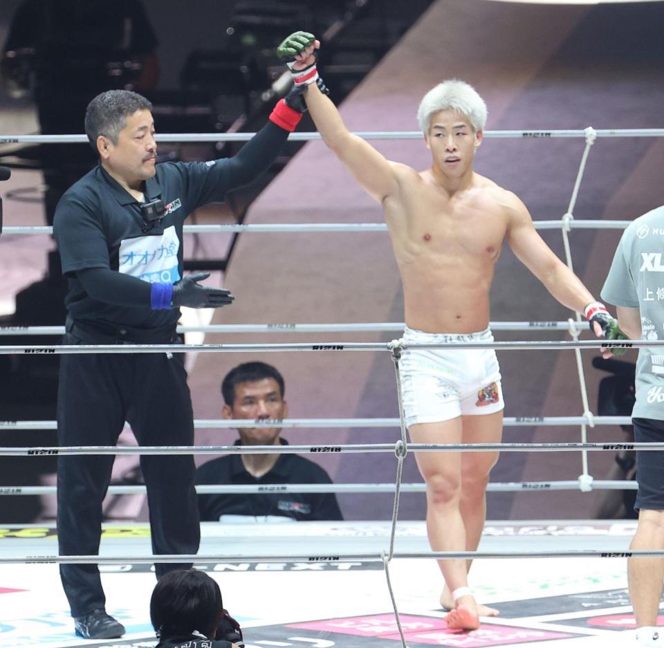 　試合に勝利した神龍誠