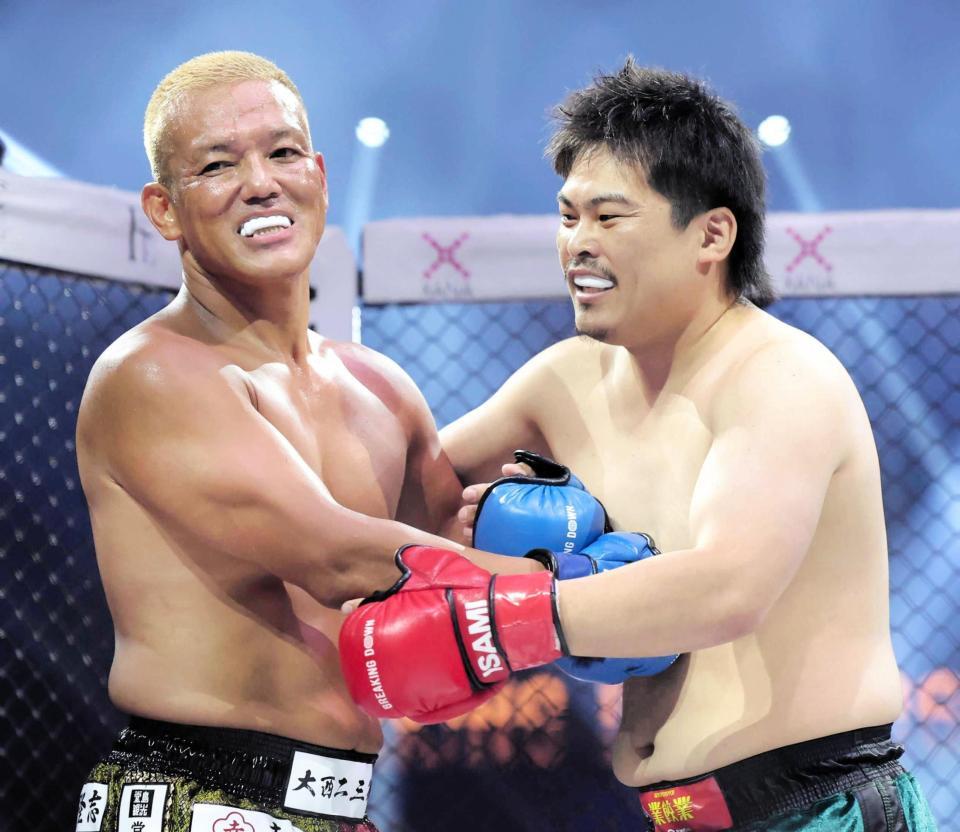 　てる（右）とＢＤ１６で戦ったアンディ南野