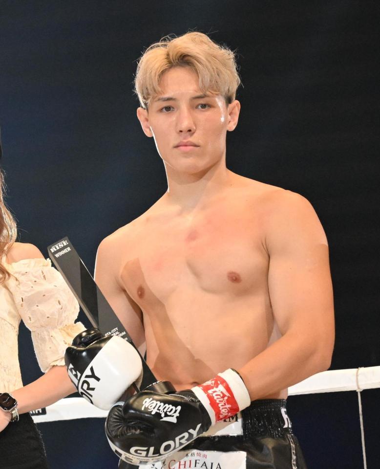 　勝利したＹＵＲＡ