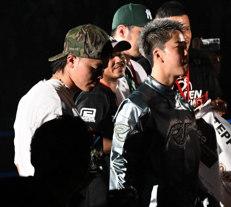 　那須川天心（左）と那須川龍心