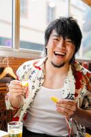 　ＤＤＴプロレス・ＭＡＯ写真集「ＳＨＩＫＡＫＵ」より　©ＨＩＲＯＫＡＺＵ／週刊プレイボーイ