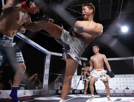 　ゆうと＆あやとｖｓ足ポキニキ＆ＦＵＧＡ（撮影・金田祐二）