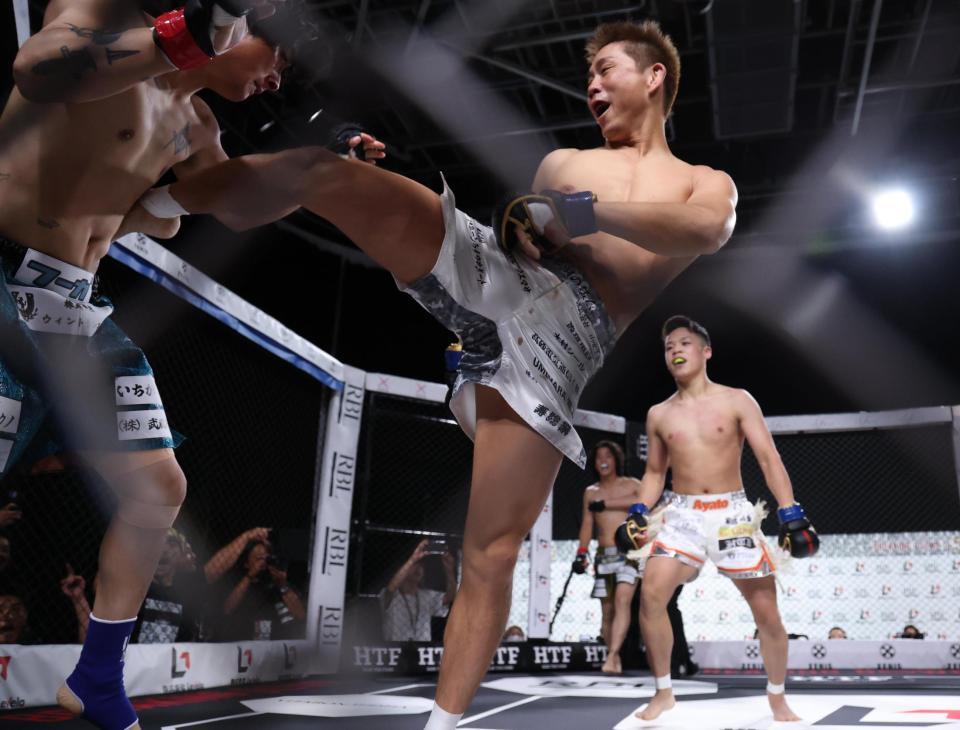 　ゆうと＆あやとｖｓ足ポキニキ＆ＦＵＧＡ（撮影・金田祐二）