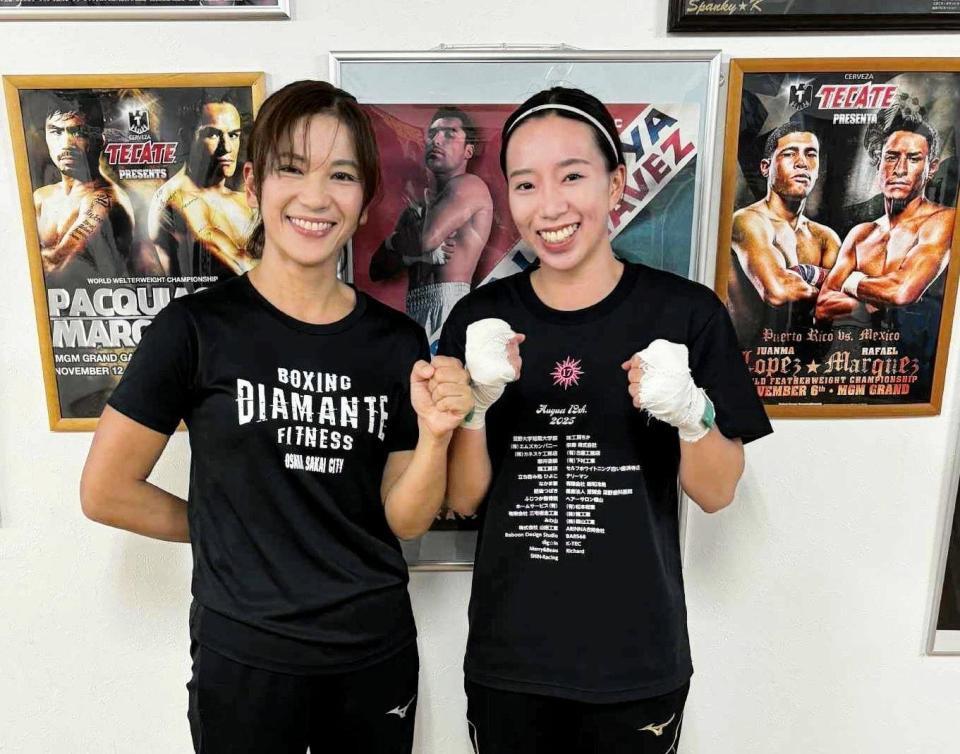 　タイトル戦に臨む野上奈々会長（左）と高倉日向