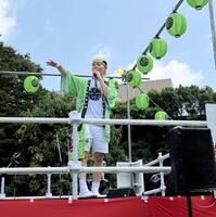 　自身が主催する「天心祭」でやぐらの上に立つ那須川天心