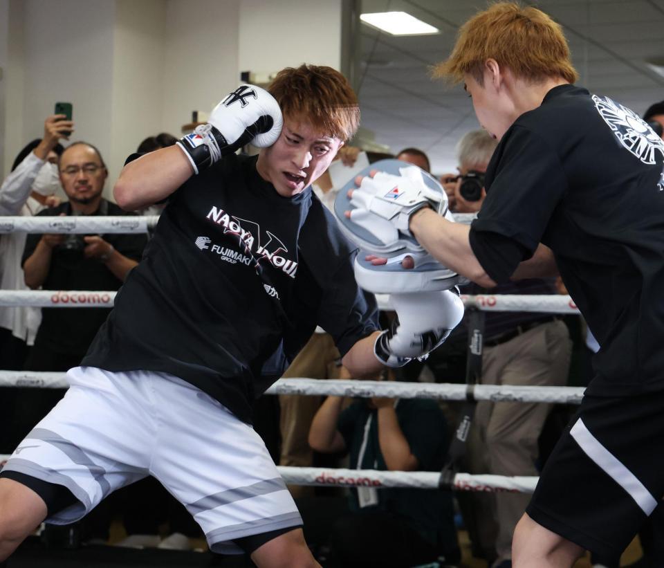 練習を公開した井上尚弥＝大橋ジム（撮影・金田祐二）