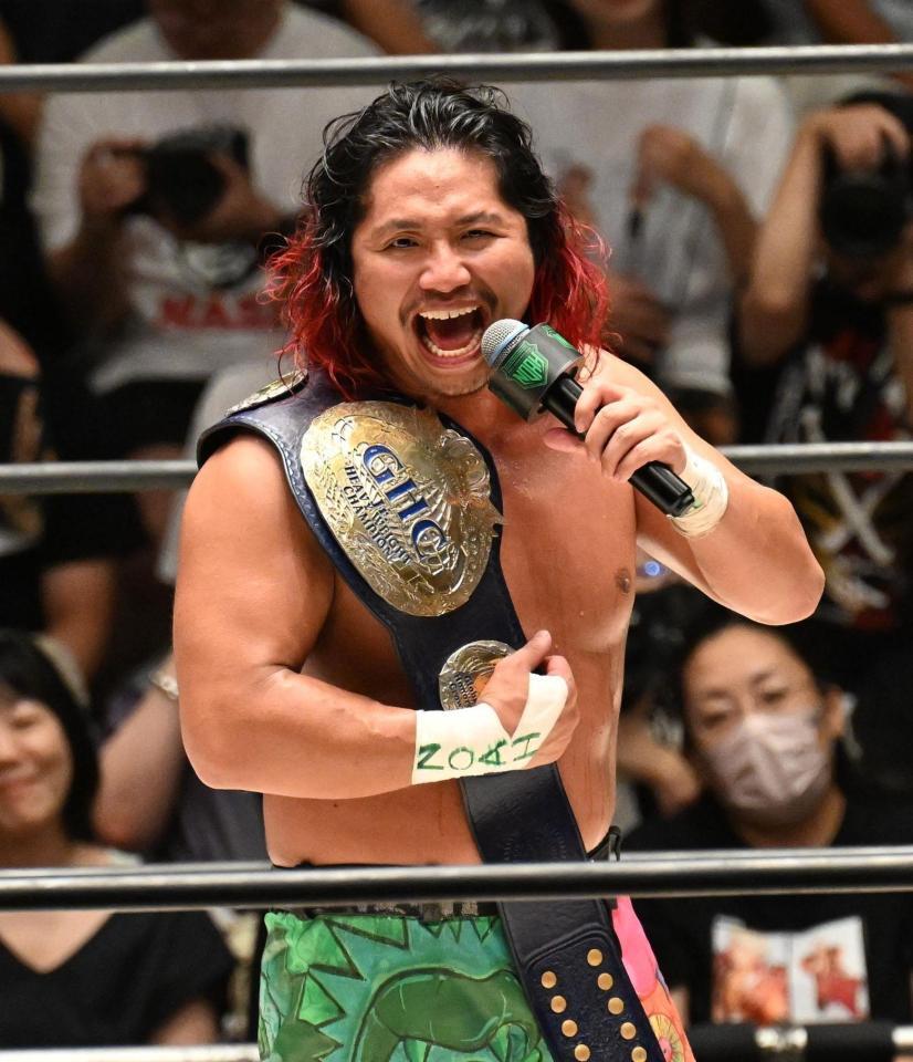 高橋ヒロム ドリームタッグなのに興奮し過ぎて試合前に大流血してるヒロム