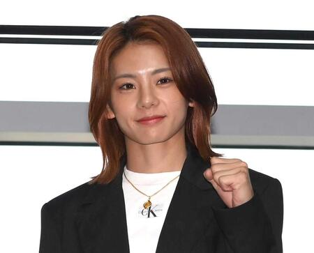 【写真】「クソしびれる」ケイト・ロータス　雰囲気一変の姿に反響「男前ですな」