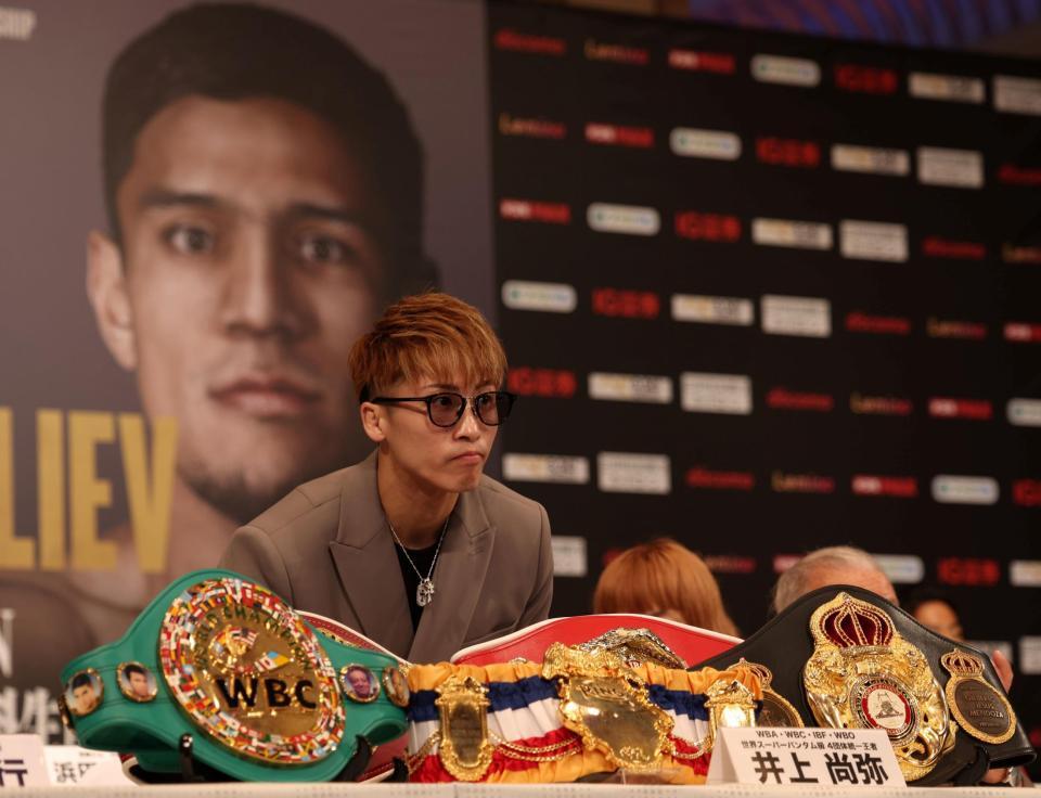 　会見に出席する井上尚弥（撮影・中田匡峻）