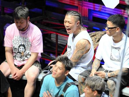 　ひな壇で叫ぶｓａｋｋｋｉ