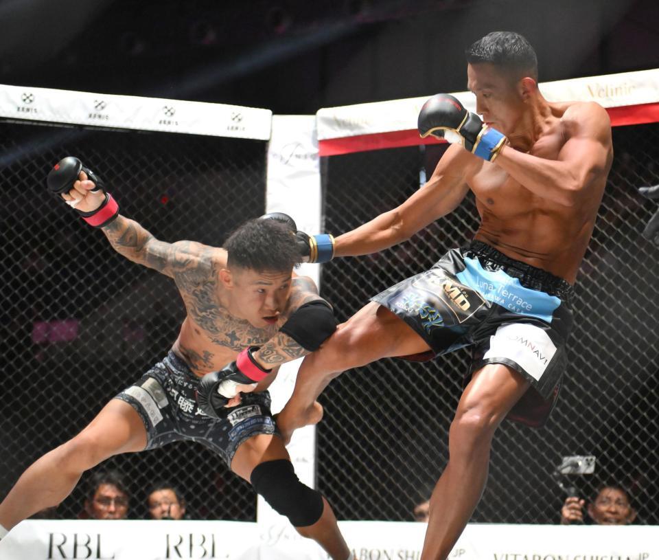 　接戦となった黒石高大（右）と関谷勇次郎（撮影・堀内翔）