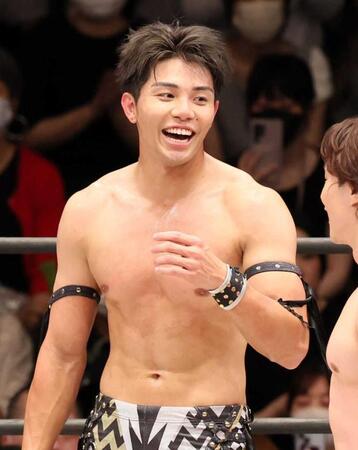 武知海青　プロレス初タイトルマッチで勝利　体は真っ赤　デビュー１年７カ月での戴冠も本音「正直今までで一番しんどい戦い」