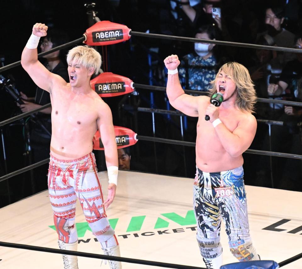 　清宮海斗（左）と棚橋弘至