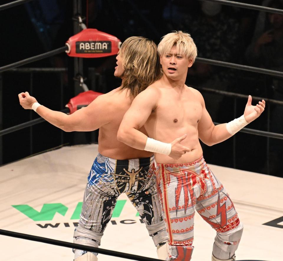 　棚橋弘至（左）と清宮海斗