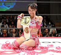 　初防衛に成功した渡辺未詩（提供：東京女子プロレス）
