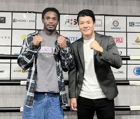 　亀田正毅（左）と亀田和毅