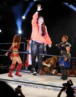 　スターライト・キッドの１０周年興行に出場したジャングル叫女