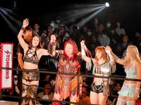 　スターライト・キッド１０周年興行に出場した（左から）下田美馬、宮崎有妃、星来芽依、天咲光由