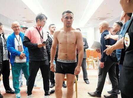 　前日計量で体重超過となった五輪２連覇のハサンボイ・ドゥスマトフ＝主催者提供