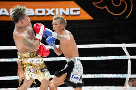 “悪童”カシメロが呆然 元世界3階級制覇王者が亀田京之介にまさかの0-3判定完敗 1年ぶり試合で精彩欠く