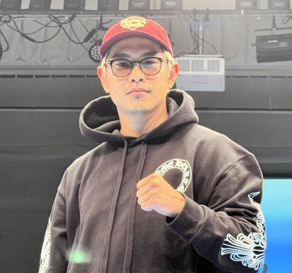 　バンタム級で再起し、世界５階級制覇に挑戦することを明言した井岡一翔