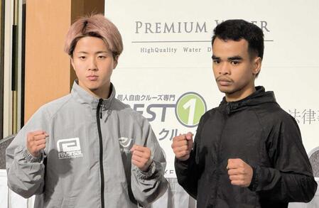 　前日計量をクリアした那須川龍心（左）とチャラームダム