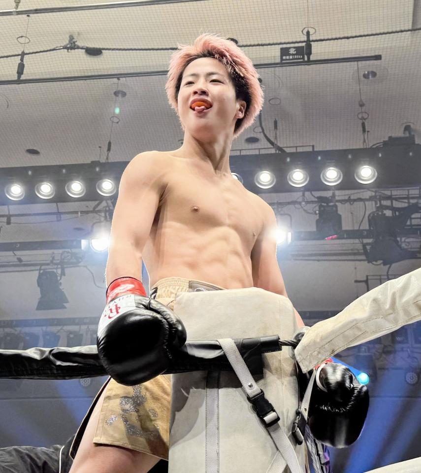 　新キックイベント「ＧＯＡＴ」のメインを初回ＫＯ勝ちで締めくくった那須川龍心