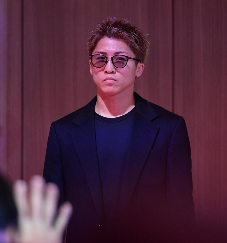 　会見に登場した井上尚弥（撮影・開出牧）