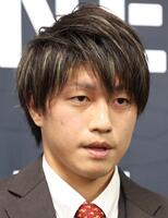 　ＷＢＯ世界フライ級に挑戦することを発表した桑原拓（撮影・佐々木彰尚）