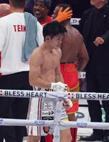 　ライース・アリームに敗れがっくりの中野幹士（撮影・金田祐二）