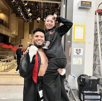 闘病中の初代タイガーマスク・佐山サトル 自力でリングイン タイガー