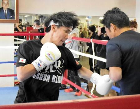 高見亨介　４回ＫＯ勝利予告「心配は全くない」　那須川天心の敗北に「ショック」も「自分がいい方向に持っていければ」