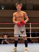 　判定勝ちした佐藤祐