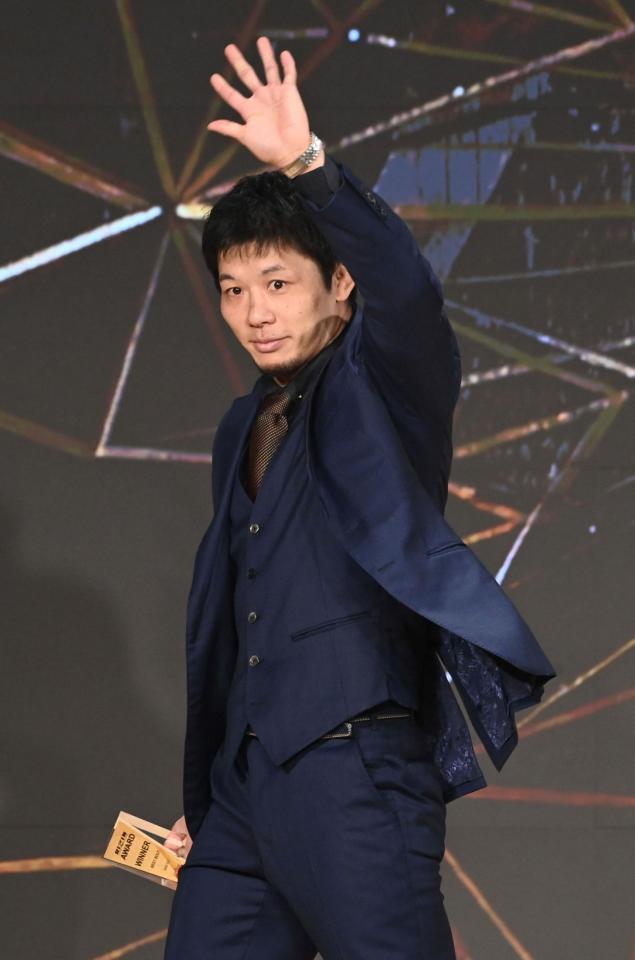 　ＢＥＳＴ　ｂｏｕｔを受賞した斎藤裕（撮影・持木克友）