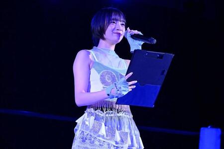 　特別リングアナウンサーを務めたオチャノーマの斉藤円香＝提供写真