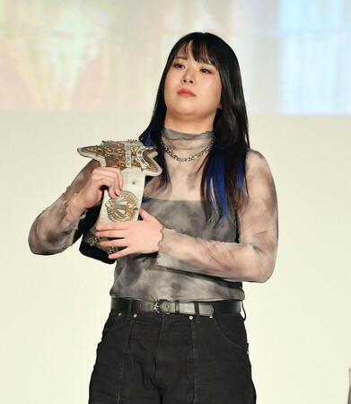 　公開会見に登場したＨＡＮＡＫＯ