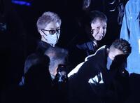 　観戦する井上尚弥（撮影・金田祐二）