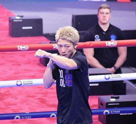 　特設会場で公開練習を行った井上尚弥