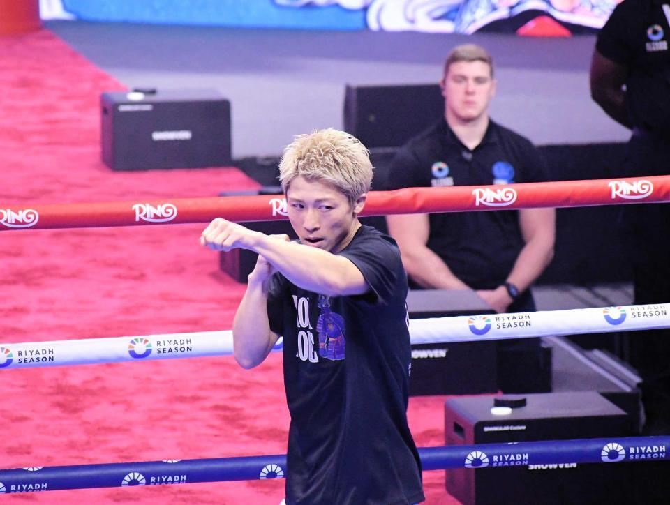 　特設会場で公開練習を行った井上尚弥（撮影・藤川資野）