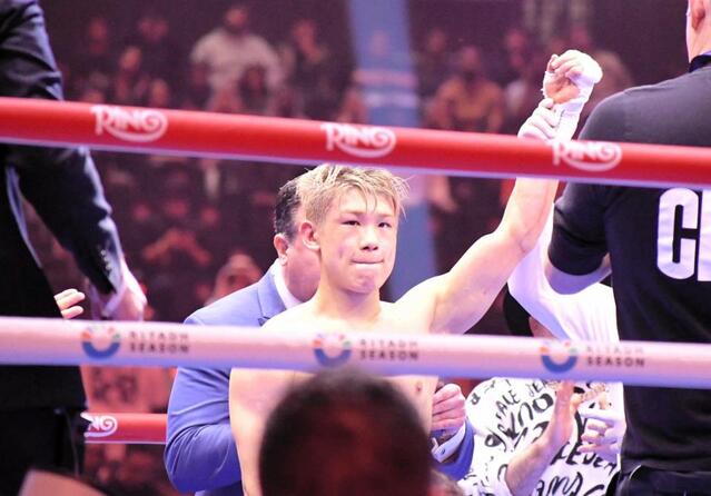 　４回ＫＯ勝ちでプロ４連勝を飾った堤麗斗