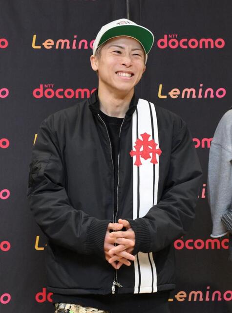 　来年５月に噂されている試合について質問され、笑顔を見せる井上尚弥（撮影・伊藤笙子）