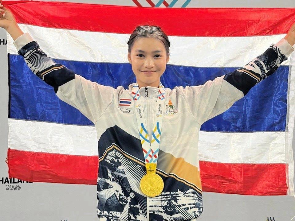 　ぱんちゃん璃奈と対戦するサネーガーム・サックチャムニ（主催者提供）