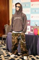 　インタビューを行った篠塚辰樹